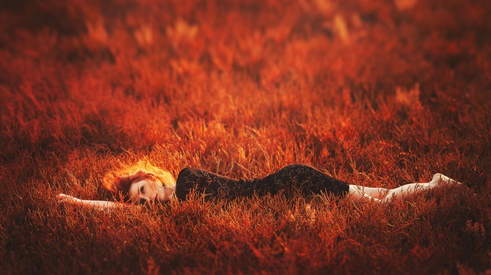 girl outdoors, redhead, model, field, girl