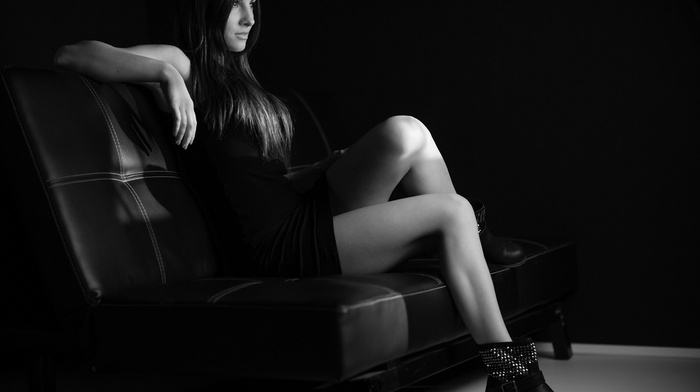 monochrome, model, girl, sitting