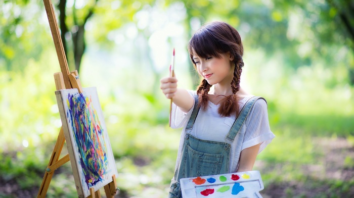 long hair, brunette, painting, girl, depth of field, girl outdoors, thumbs up, paintbrushes, easel, trees, T, shirt, jeans, nature, Asian, abstract, painters