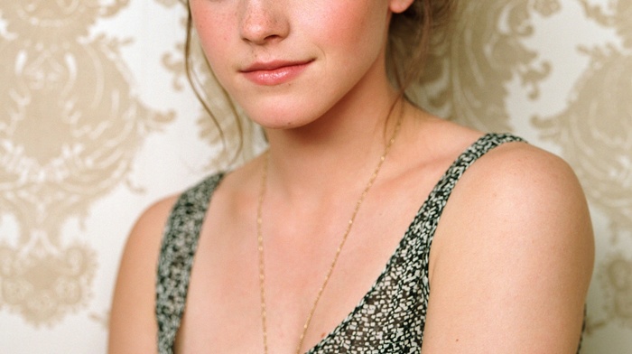portrait display, girl, celebrity, Emma Watson, auburn hair, actress