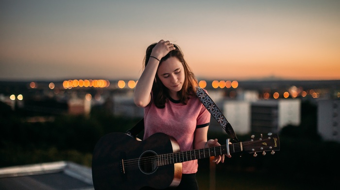 model, guitar, rooftops, girl, depth of field