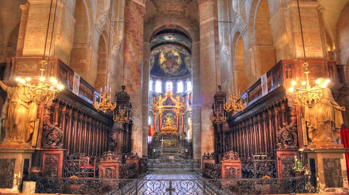 Toulouse, Basilique Saint, Sernin, France