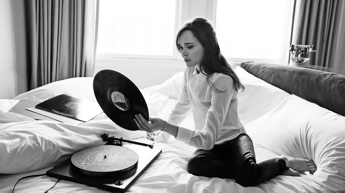 girl, sitting, Gramophone, telephone, leather pants, Ellen Page, in bed, actress, monochrome, curtain, barefoot, long hair, vinyl, brunette, blouses