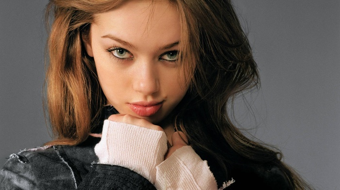 brunette, Skye Sweetnam, looking at viewer, girl