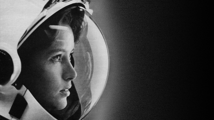 monochrome, astronaut, spacesuit, girl, Anna Lee Fisher