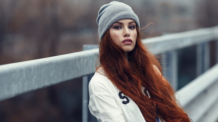girl, brown eyes, pierced nose, face, girl outdoors, redhead, smoky eyes, portrait, Valentina Galassi, Alessandro Di Cicco, depth of field