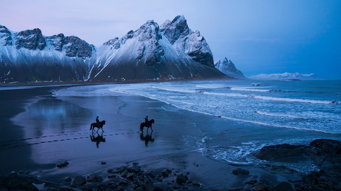 horse, sea, mountains