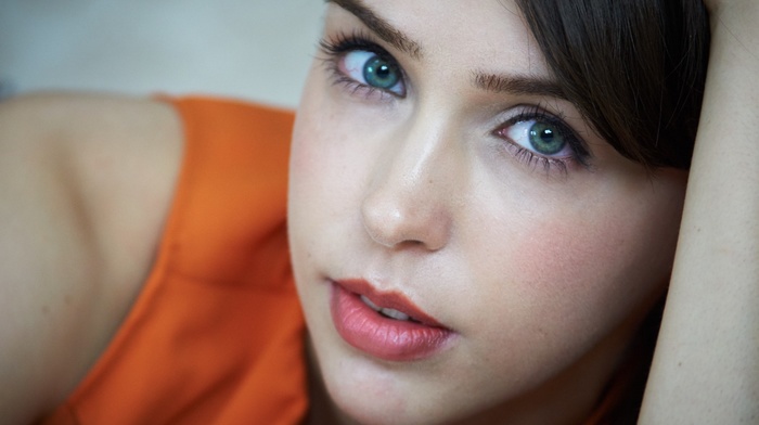 Stefanie Joosten, girl, green eyes