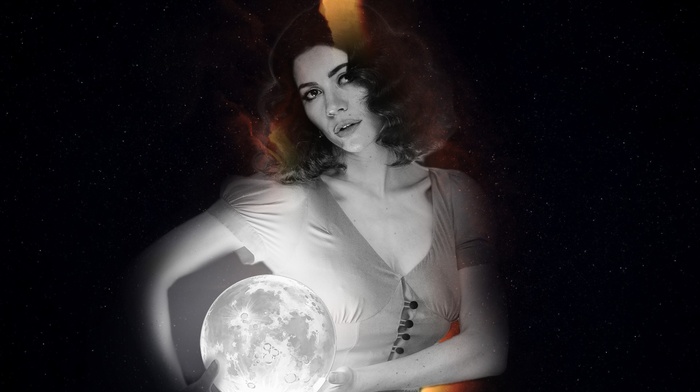 moon, Marina and the Diamonds, space
