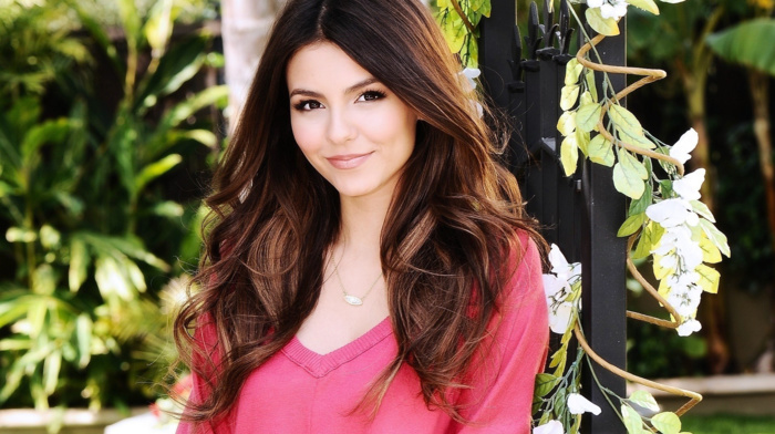 actress, brunette, girl, looking at viewer, celebrity, singer, victoria justice
