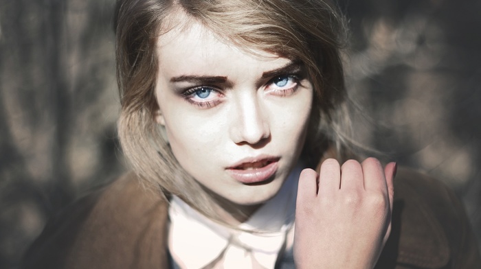 girl outdoors, face, blue eyes, looking at viewer, girl, Elsa Fredriksson Holmgren