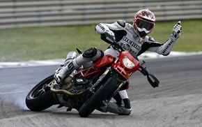 Ducati, hypermotard