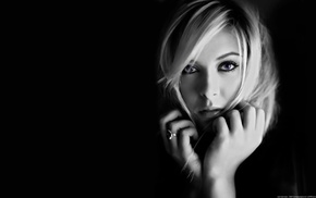 monochrome