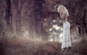 girl outdoors, white dress, fall, model, girl, barefoot