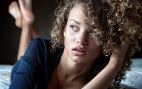 curly hair, Stephanie Bertram Rose, green eyes, model, brunette, girl
