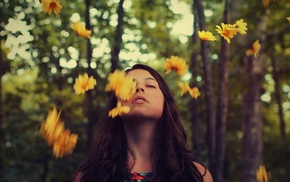 brunette, girl outdoors, flowers, face, girl