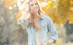 girl outdoors, blonde, smiling, girl