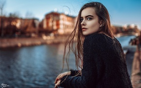 colored nails, Ekaterina Kuznetsova, brunette, girl outdoors, model, sweater