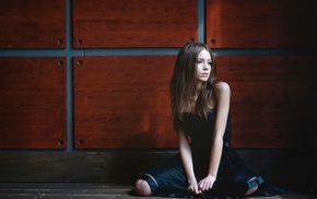 walls, girl, girl indoors, Xenia Kokoreva, model, black dress