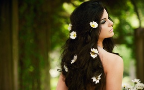 model, Victoria Vesce, portrait, flower in hair, brunette, girl