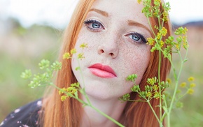 redhead, model, girl outdoors, face