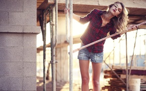 Rachel Ann Yampolsky, blonde, jean shorts, shirt, girl outdoors, long hair