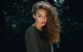 Lisa Alexanina, long hair, curly hair, girl outdoors, depth of field, sweater