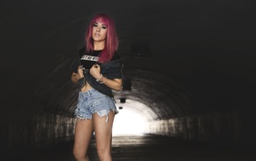 tunnel, jean shorts, black tops, girl, dyed hair