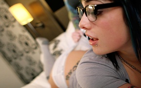 girl with glasses, brunette, Radeo SG, Radeo Suicide