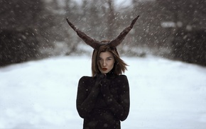 brunette, Katy Sendza, sweater, horns, red lipstick, winter