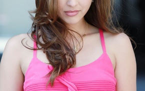 Lindsey Morgan, brunette, Latinas