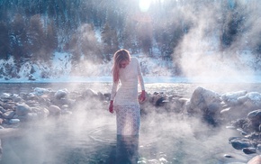 water, mist, girl