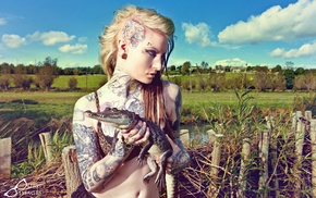 girl, lips, forest, tattoo, reptiles, eyes