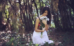 lips, girl outdoors, forest, girl, flowers